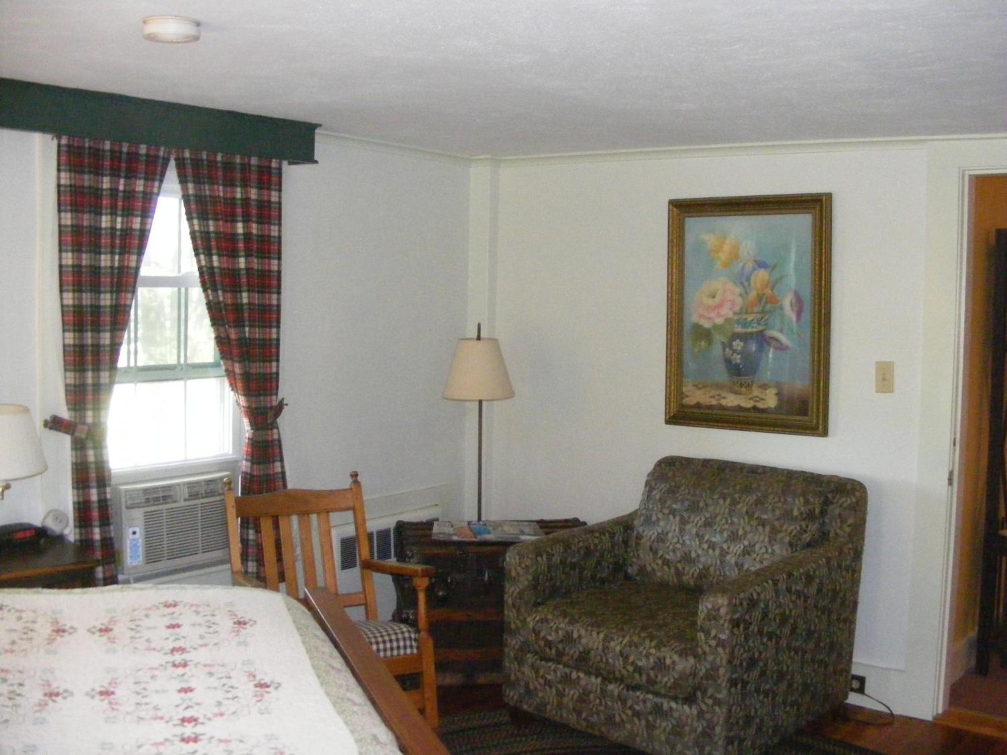 The Tartan Fox At The Meadmere Swanzey Exterior foto